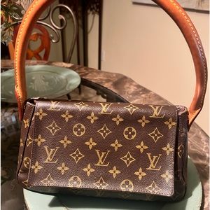 Louis Vuitton Looping PM